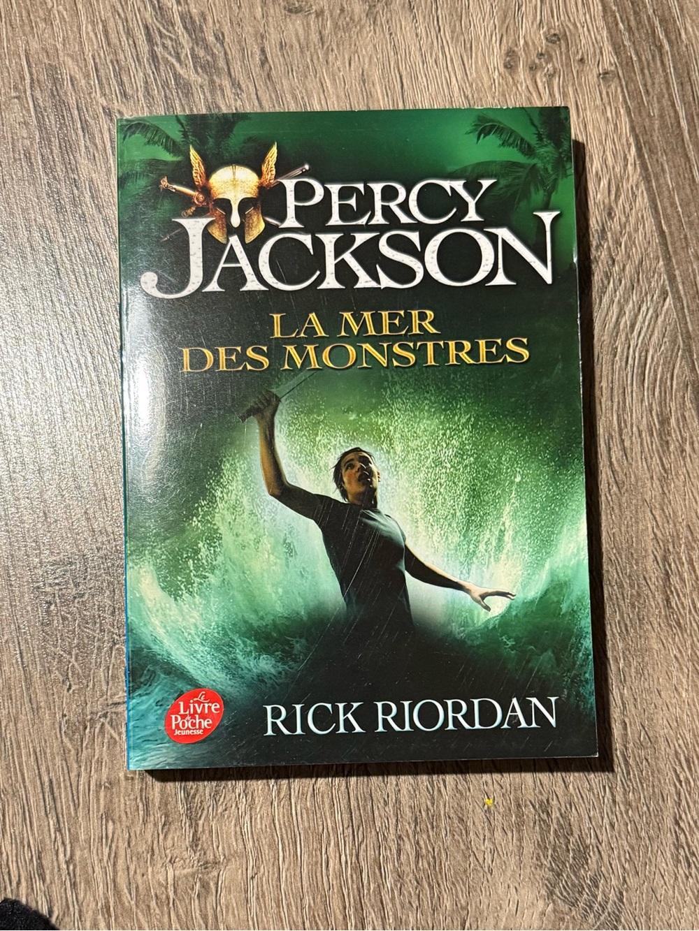 Percy Jackson: La Mer des Monstres by Rick Riordan - French Edition